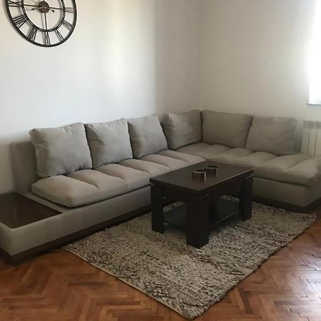 Appartement Apartament Sanda à Turda Extérieur photo